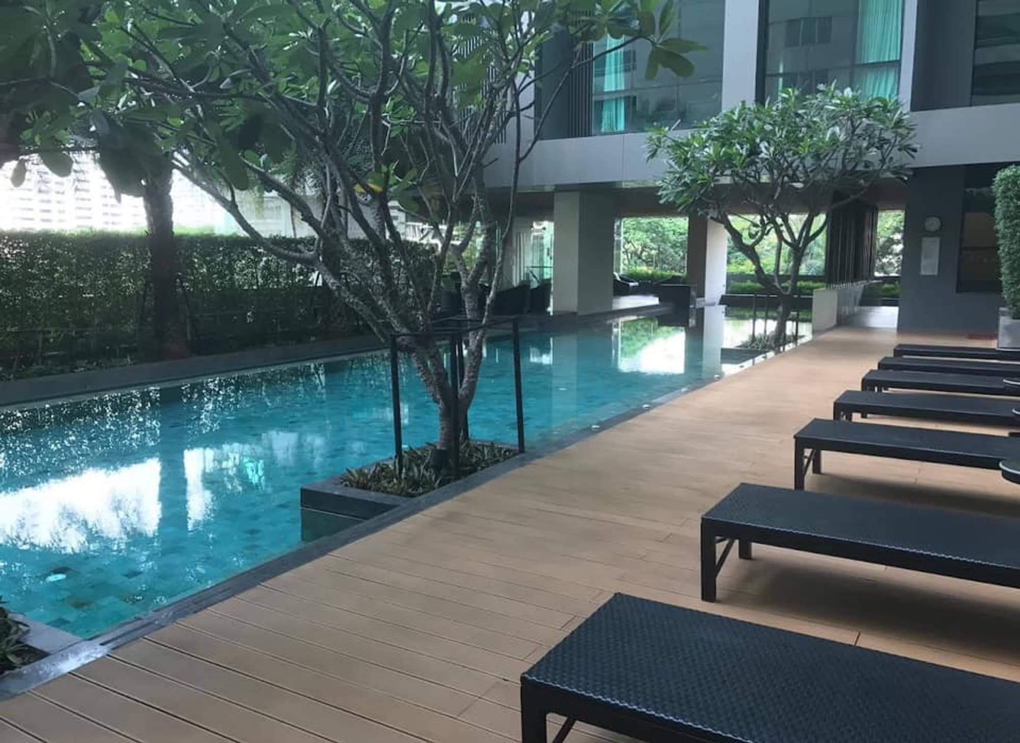The Room Sukhumvit 21 - Image 12