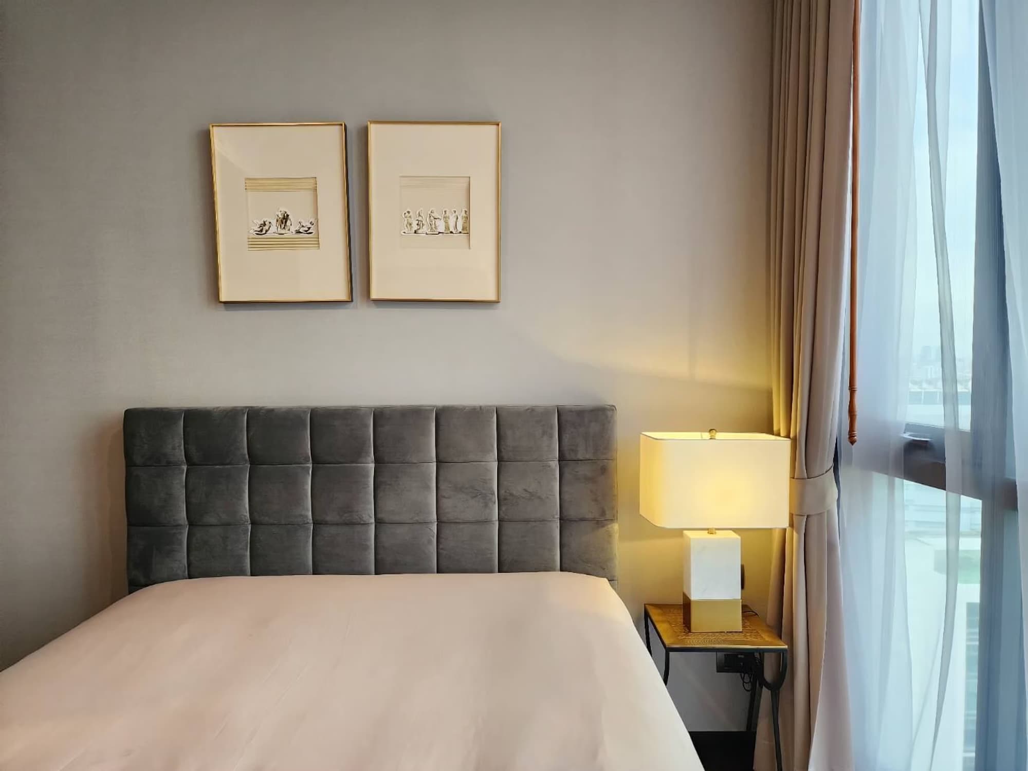 2 Bed Condo for Rent and Sale in Phaya Thai - Image 11