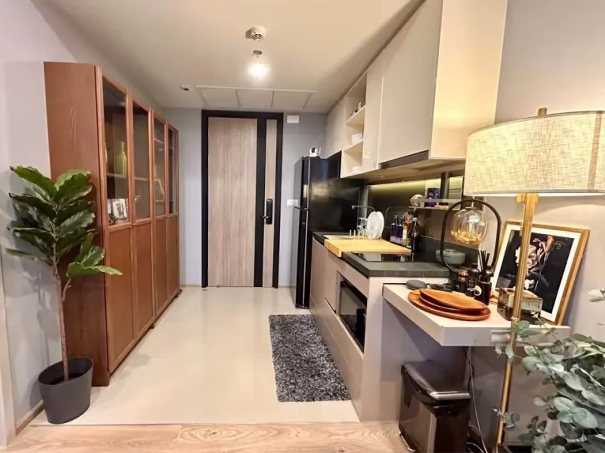 1 Bedroom Condo - Image 8