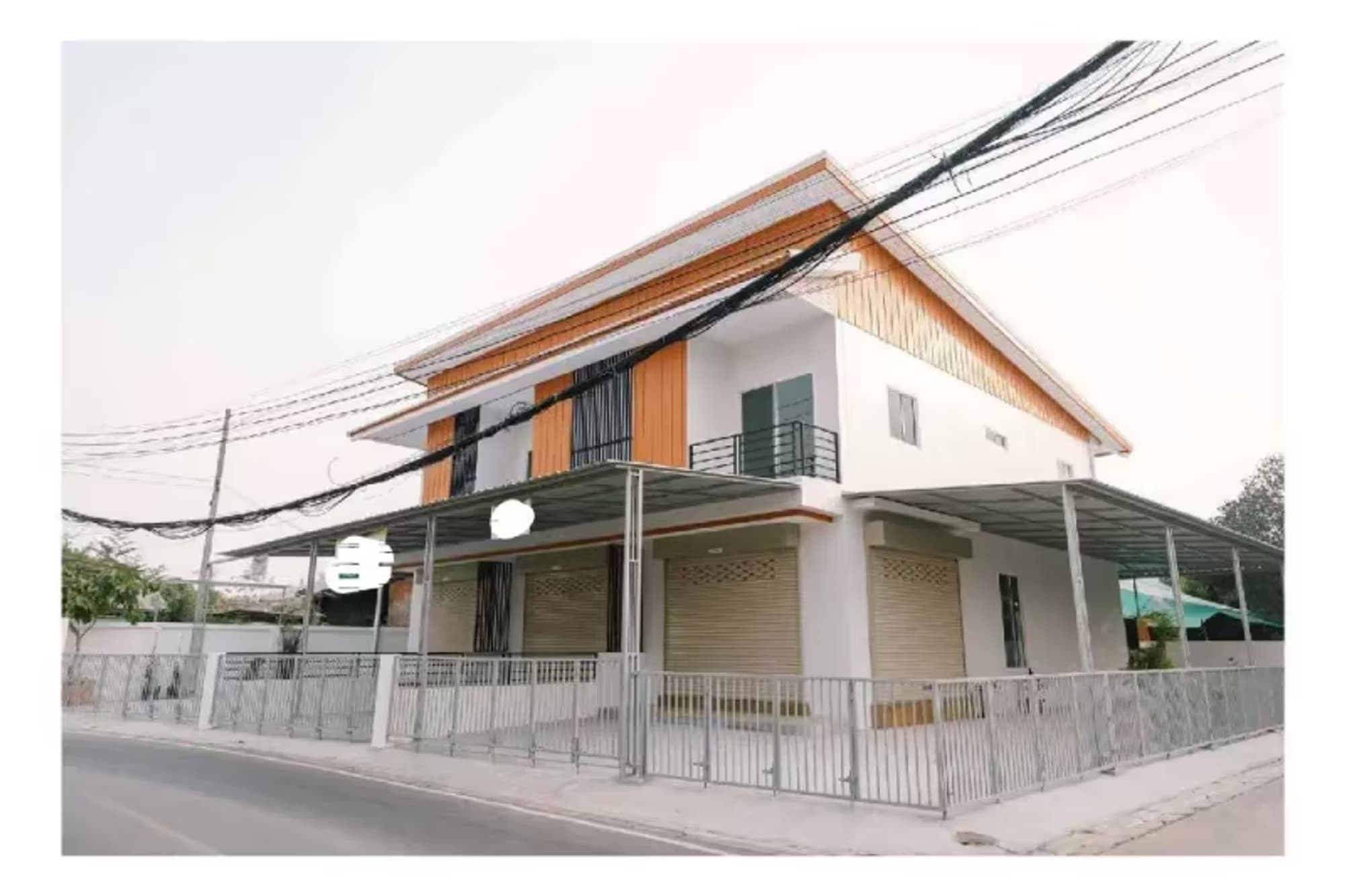 2 Bedroom House - Image 16