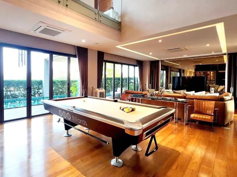 Condo for Sale in Watthana.