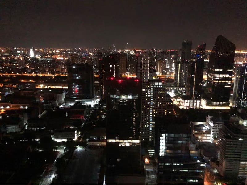  THE ESSE Asoke