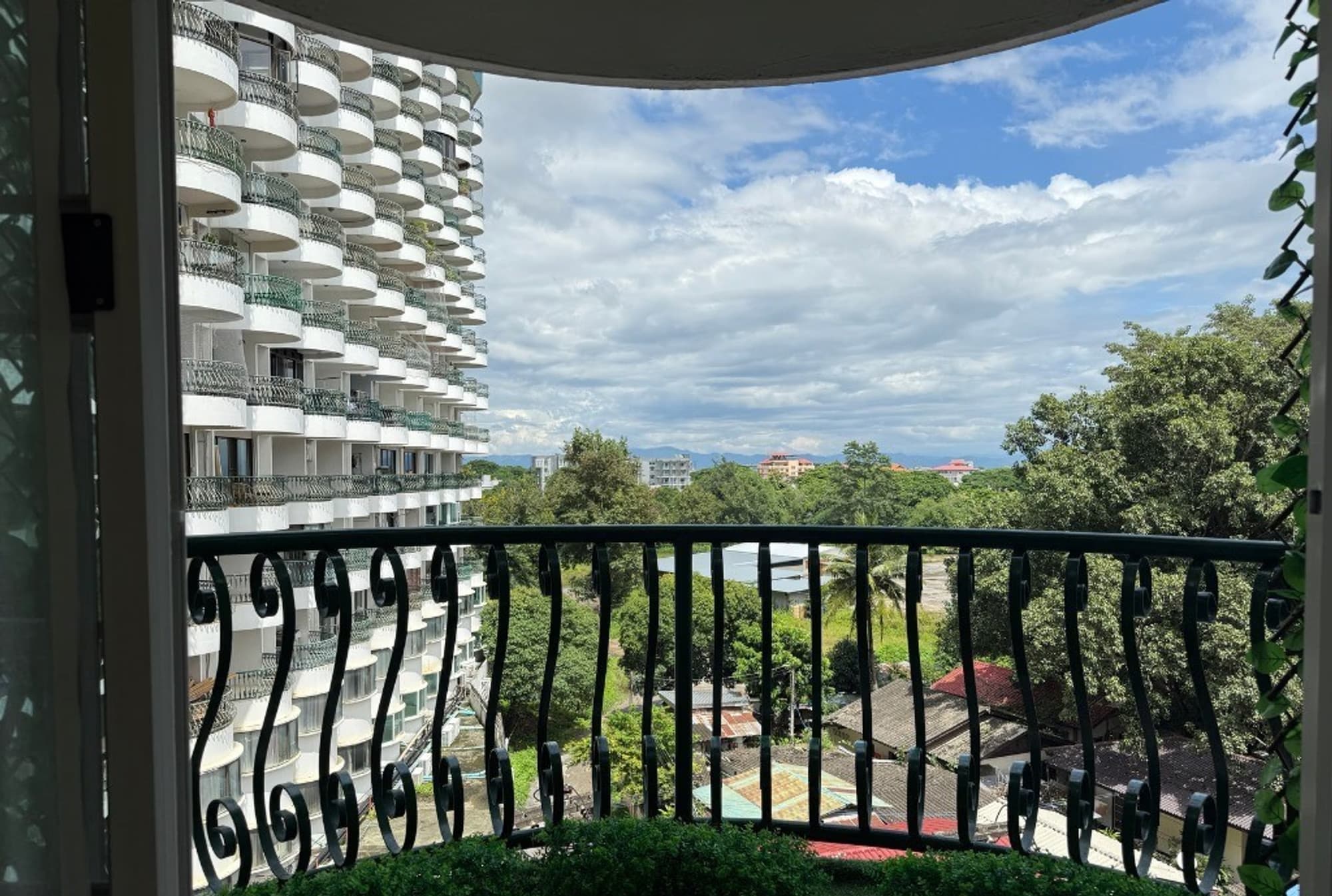 1 Bed Condo for Sale in Mueang Chiang Mai - Image 6