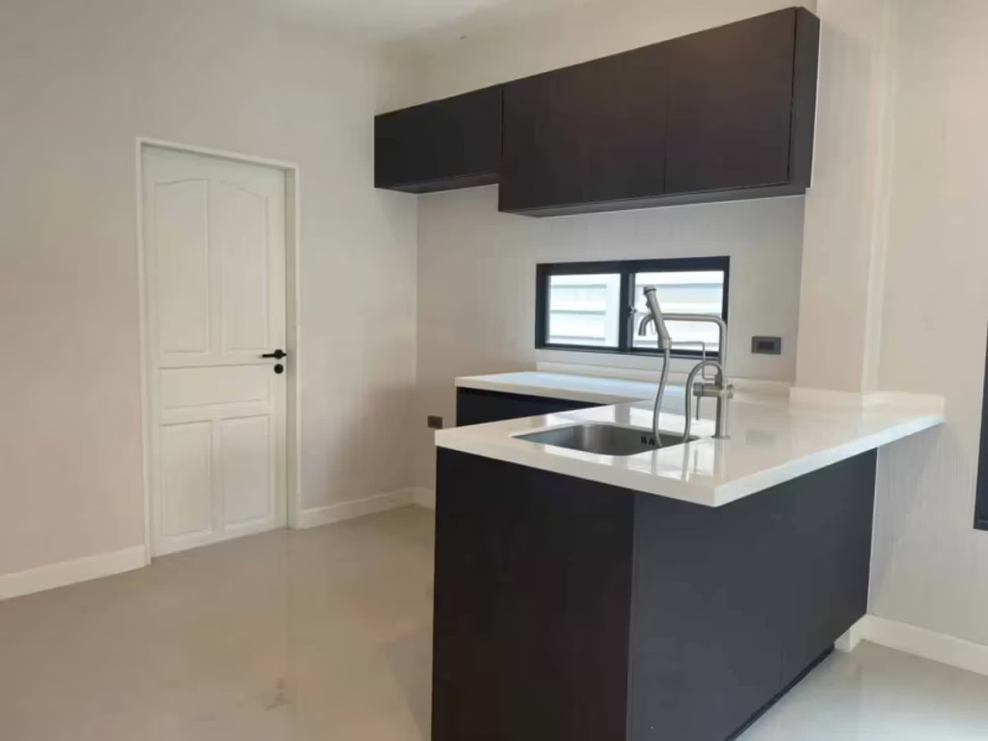 3 Bedroom House - Image 6