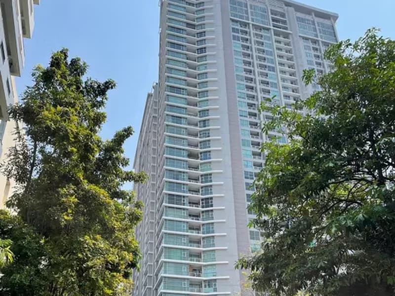 1 Bedroom Condo