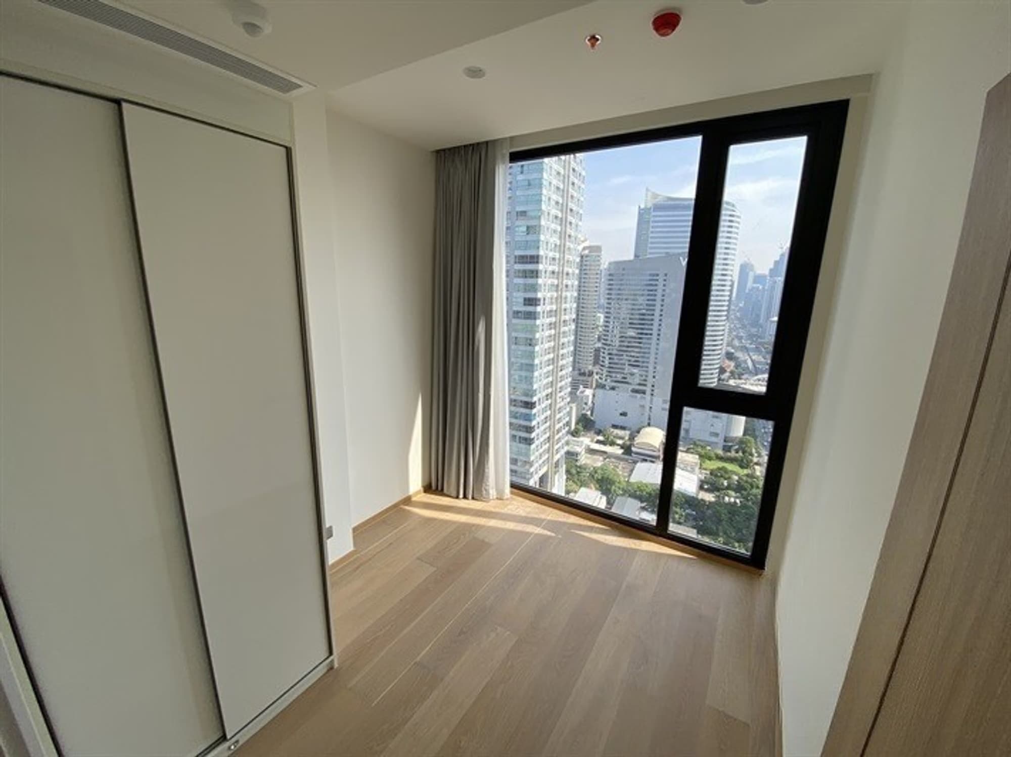 2 ห้องนอน คอนโด สำหรับ ขาย ใน บางรัก - Image 6