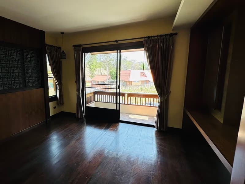 5 Bed House for Sale in Mueang Chiang Mai