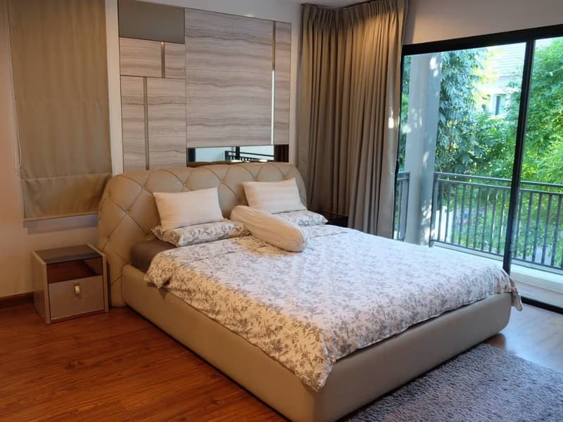 4 Bed House for Rent in Bang Phli
