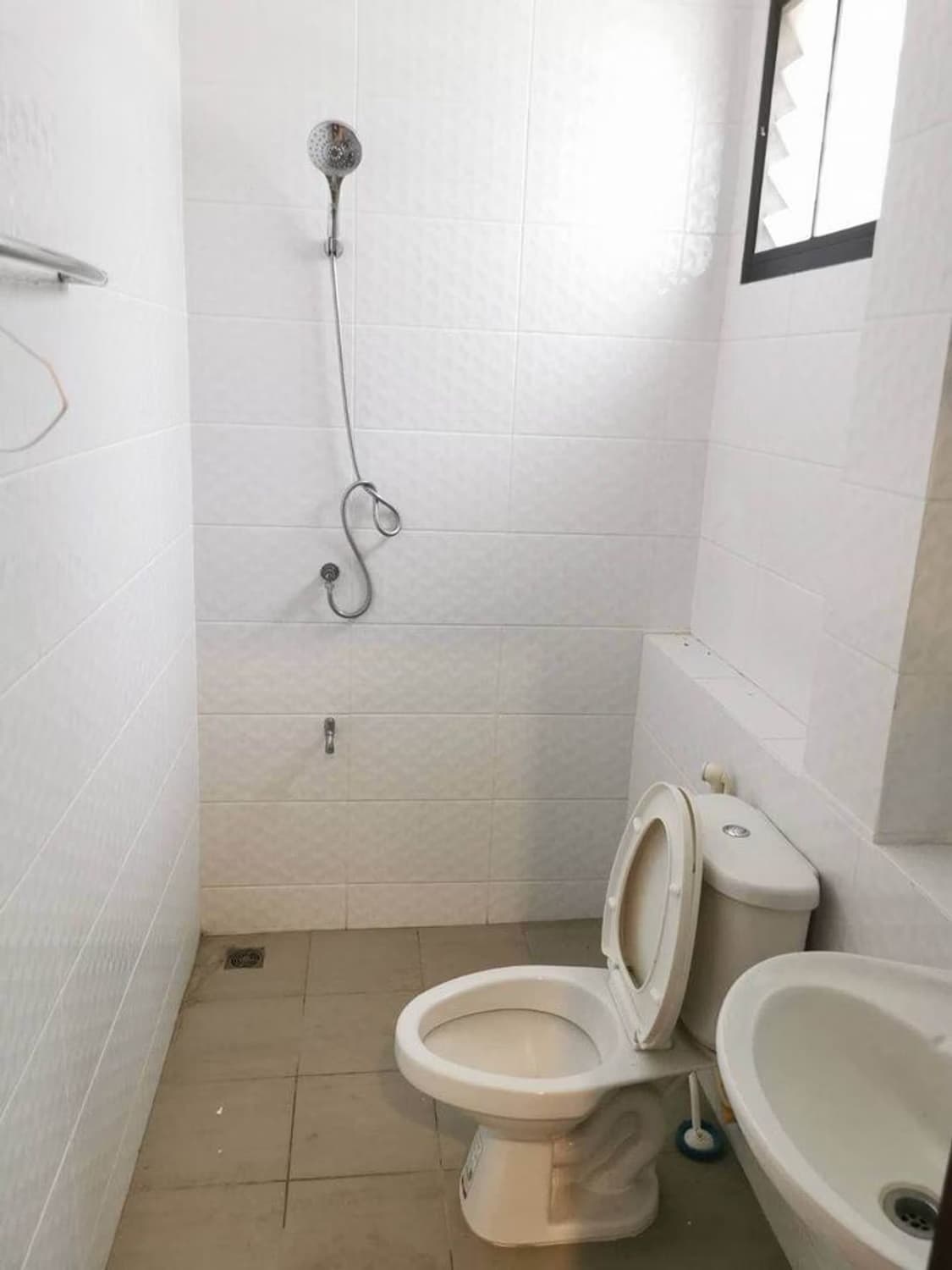 4 Bedroom House - Image 45
