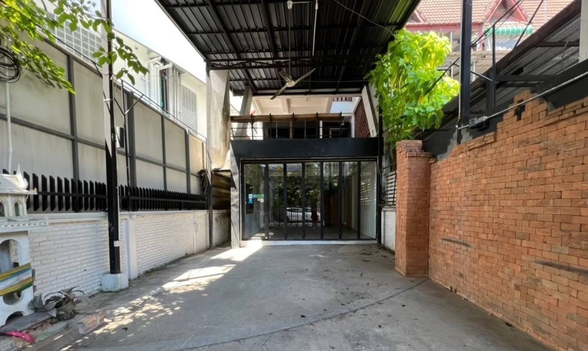 4 Bed Commercial for Sale in Mueang Chiang Mai - Image 5