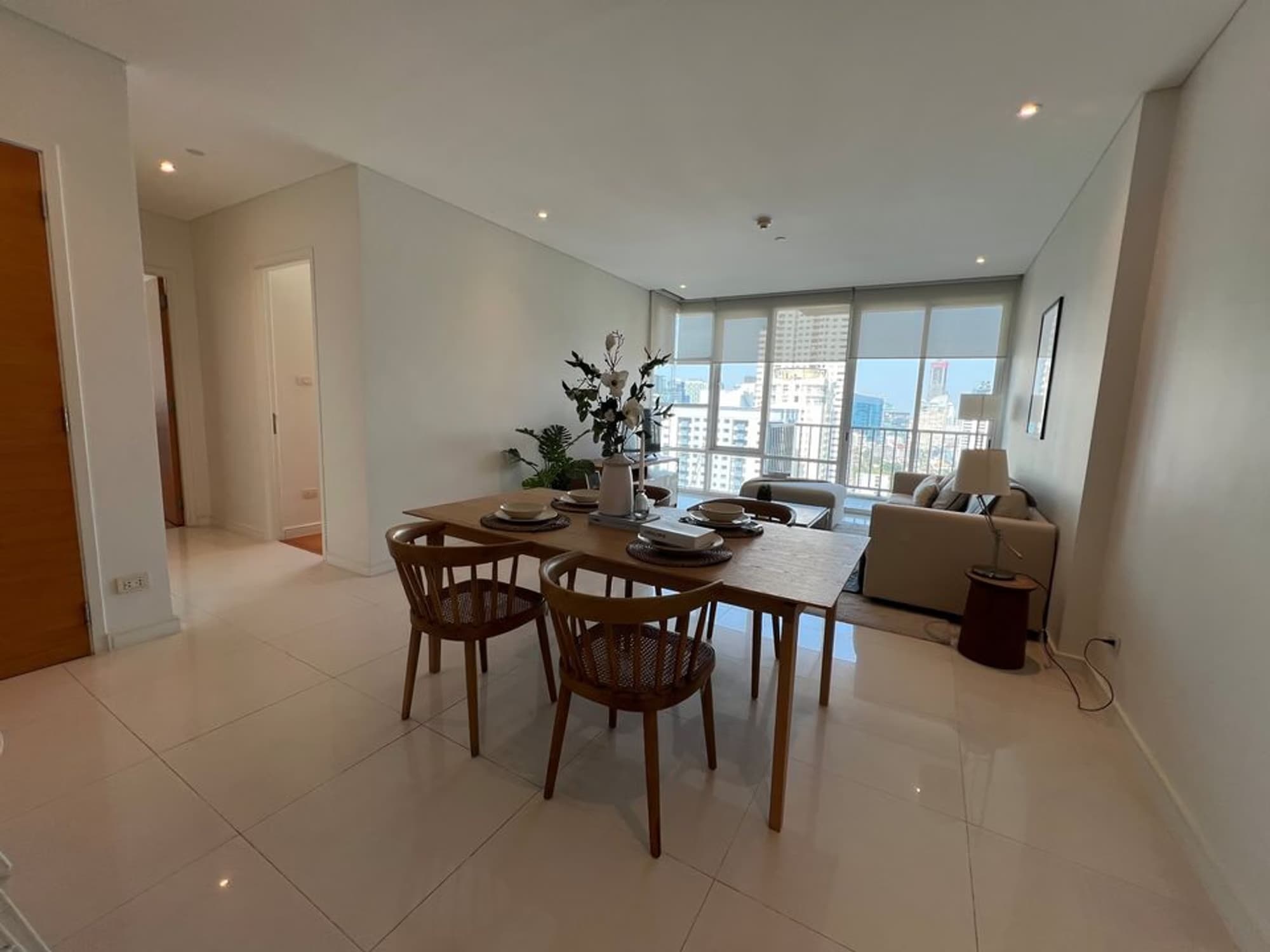 2 Bedroom Condo for Rent at Fullerton Sukhumvit - Image 4