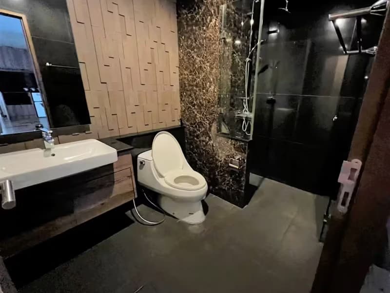 2 Bedroom Condofor Rent, Sale at Moda Condo