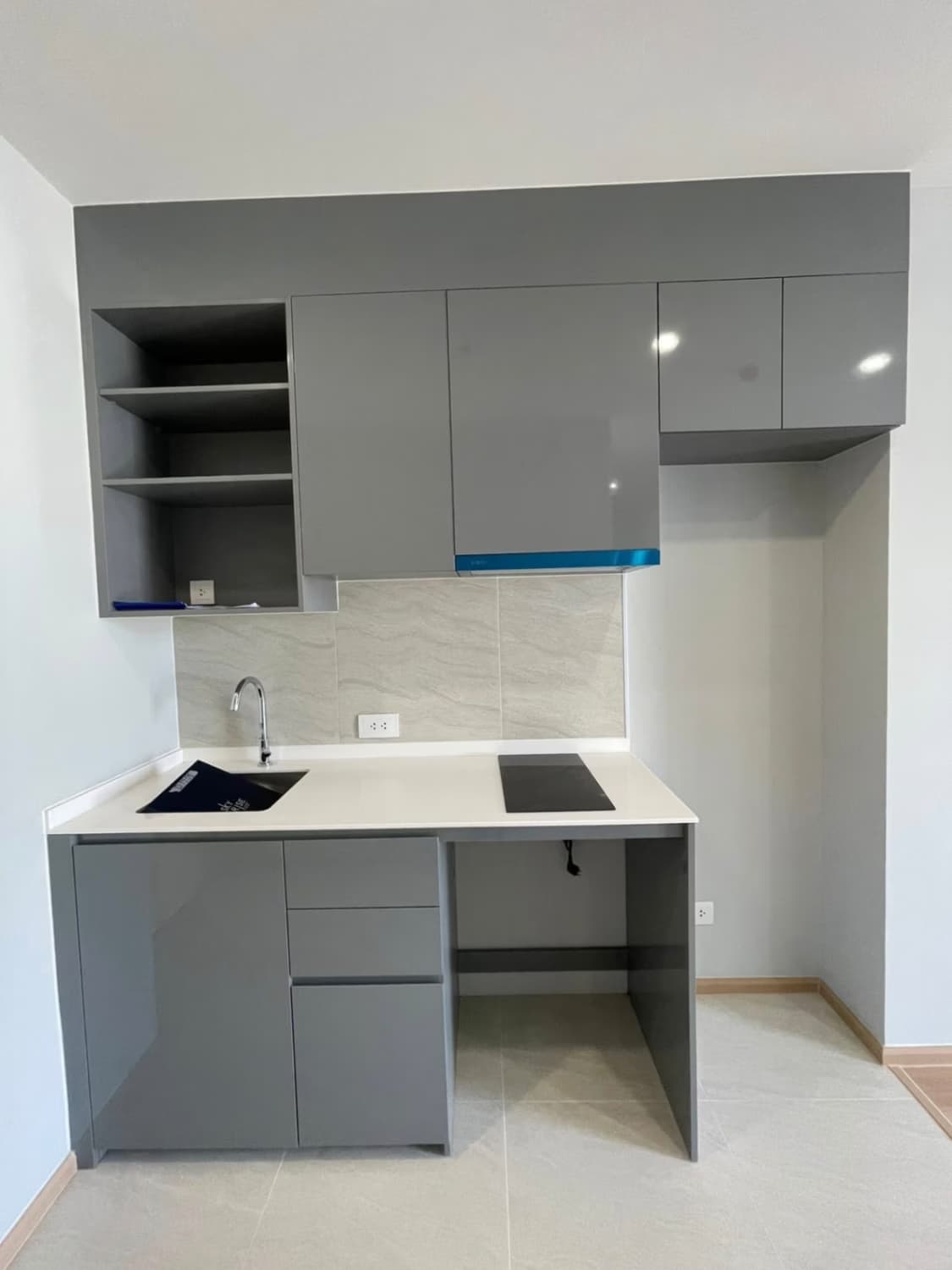 2 Bed Condo for Sale in Phra Khanong - Image 21