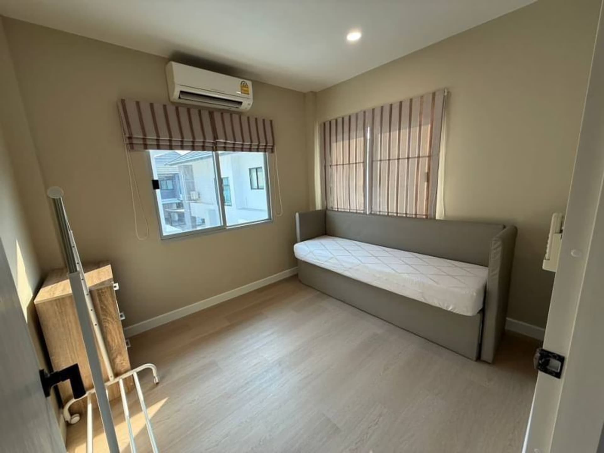 3 Bed Townhouse for Rent and Sale in Prawet - Image 11