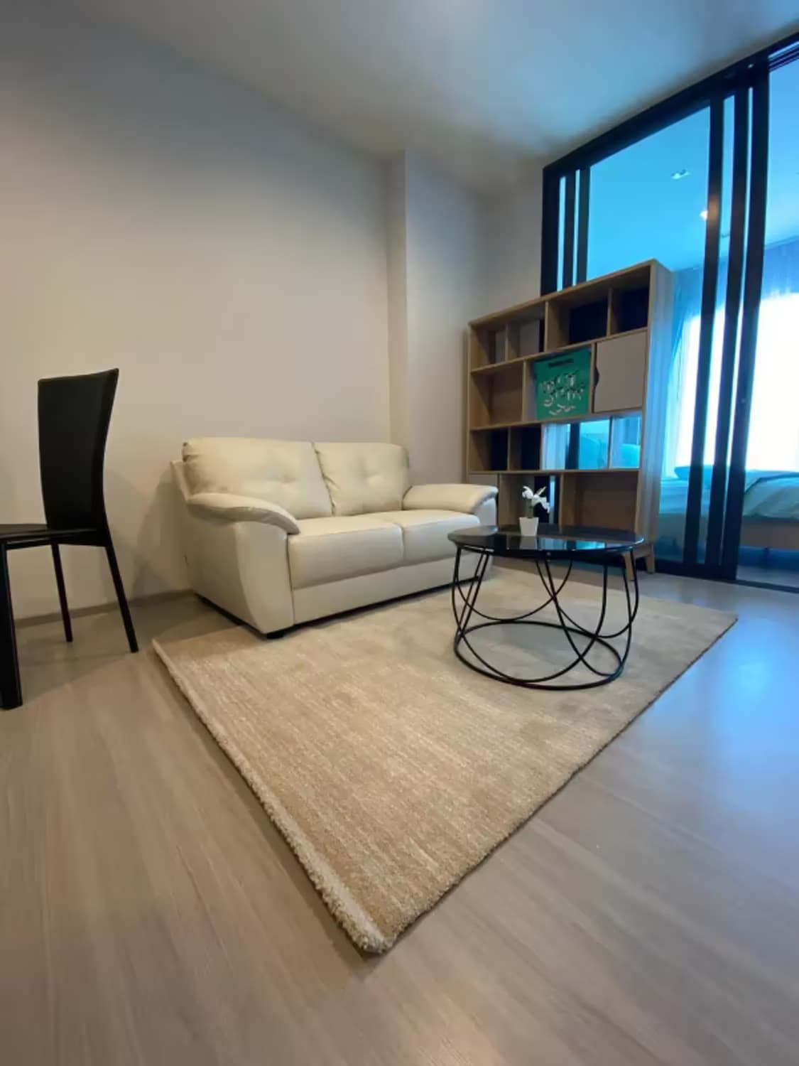 1 Bedroom Condo - Image 1