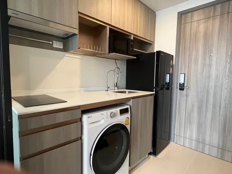 1 Bedroom Condo