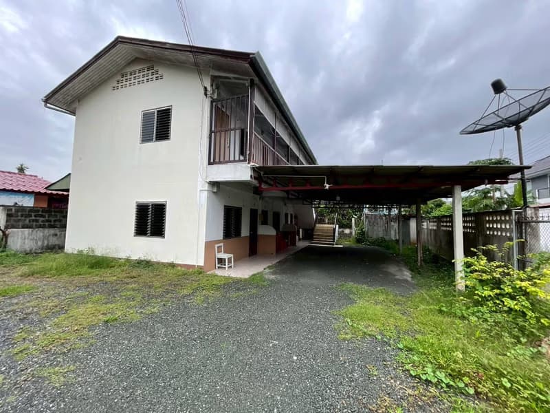 6 Bed House for Rent in Mueang Chiang Mai District