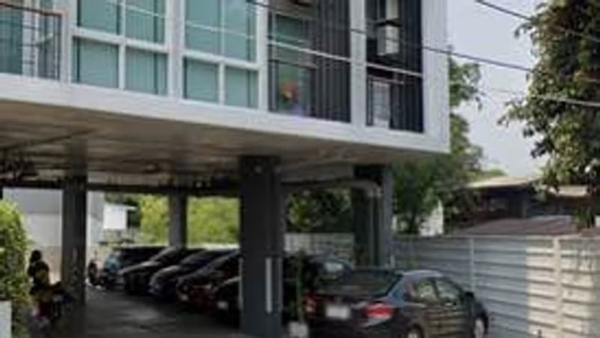 Condo for Sale at Siri Condo - Image 4