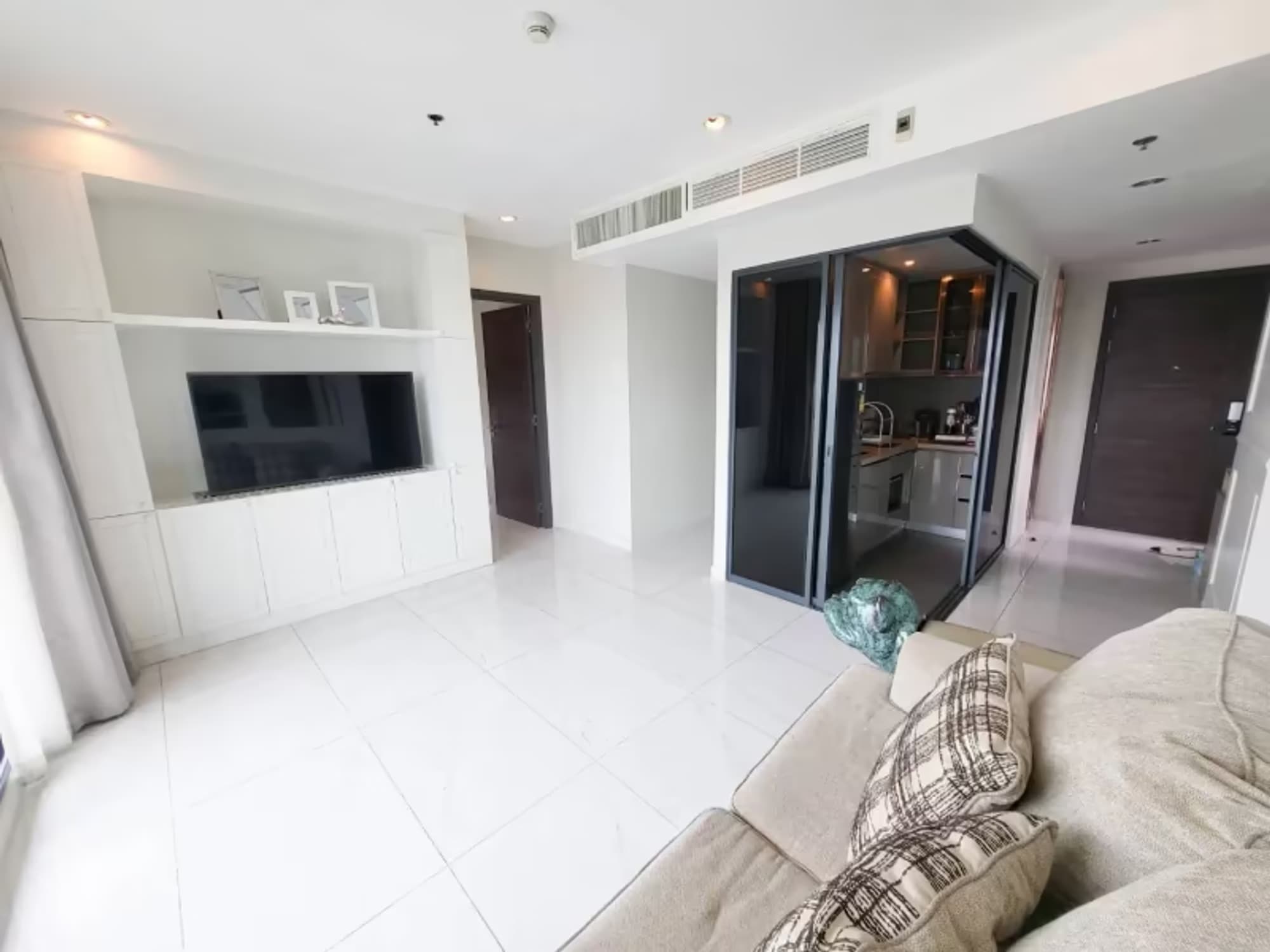 3 Bedroom Condo - Image 6