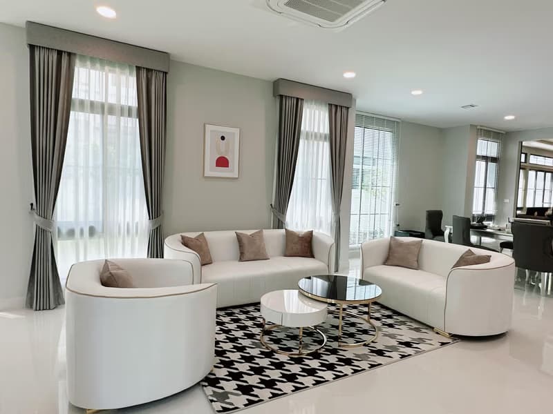 5 Bed House for Rent and Sale in Saphan Sung