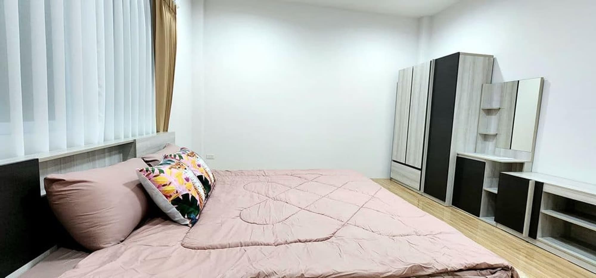 3 Bed House for Rent in Hang Dong - Image 11