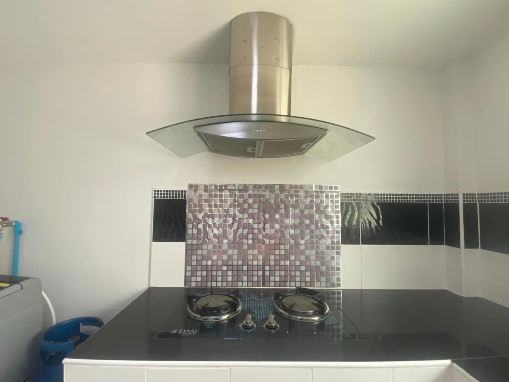 3 Bed House for Rent and Sale in Hang Dong - Image 5