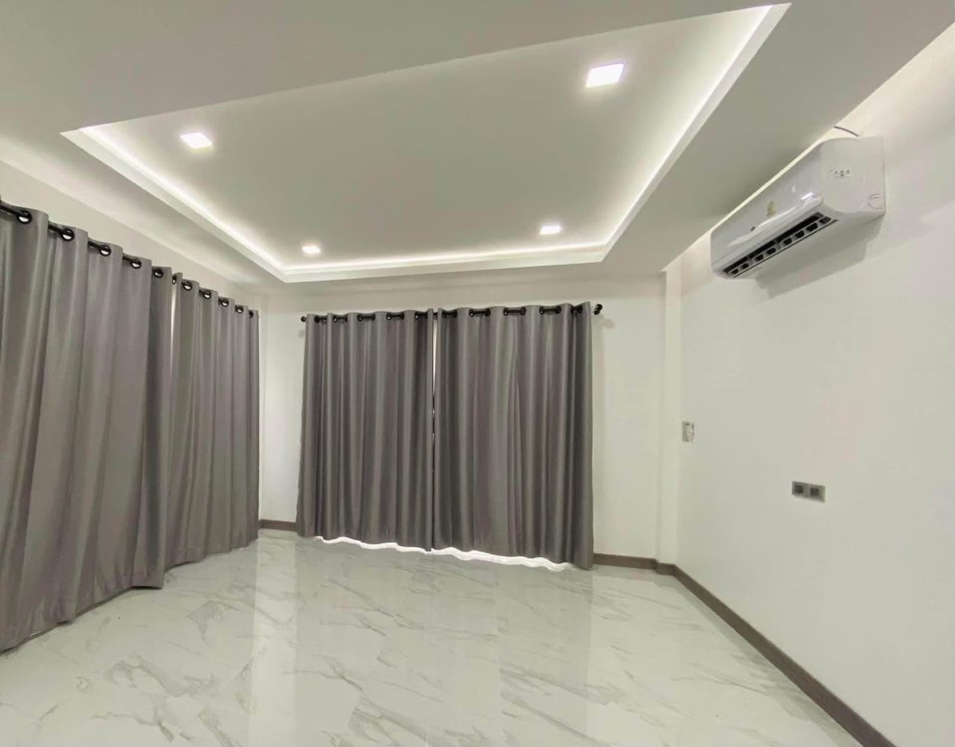 5 Bed House for Rent in Mueang Chiang Mai - Image 24