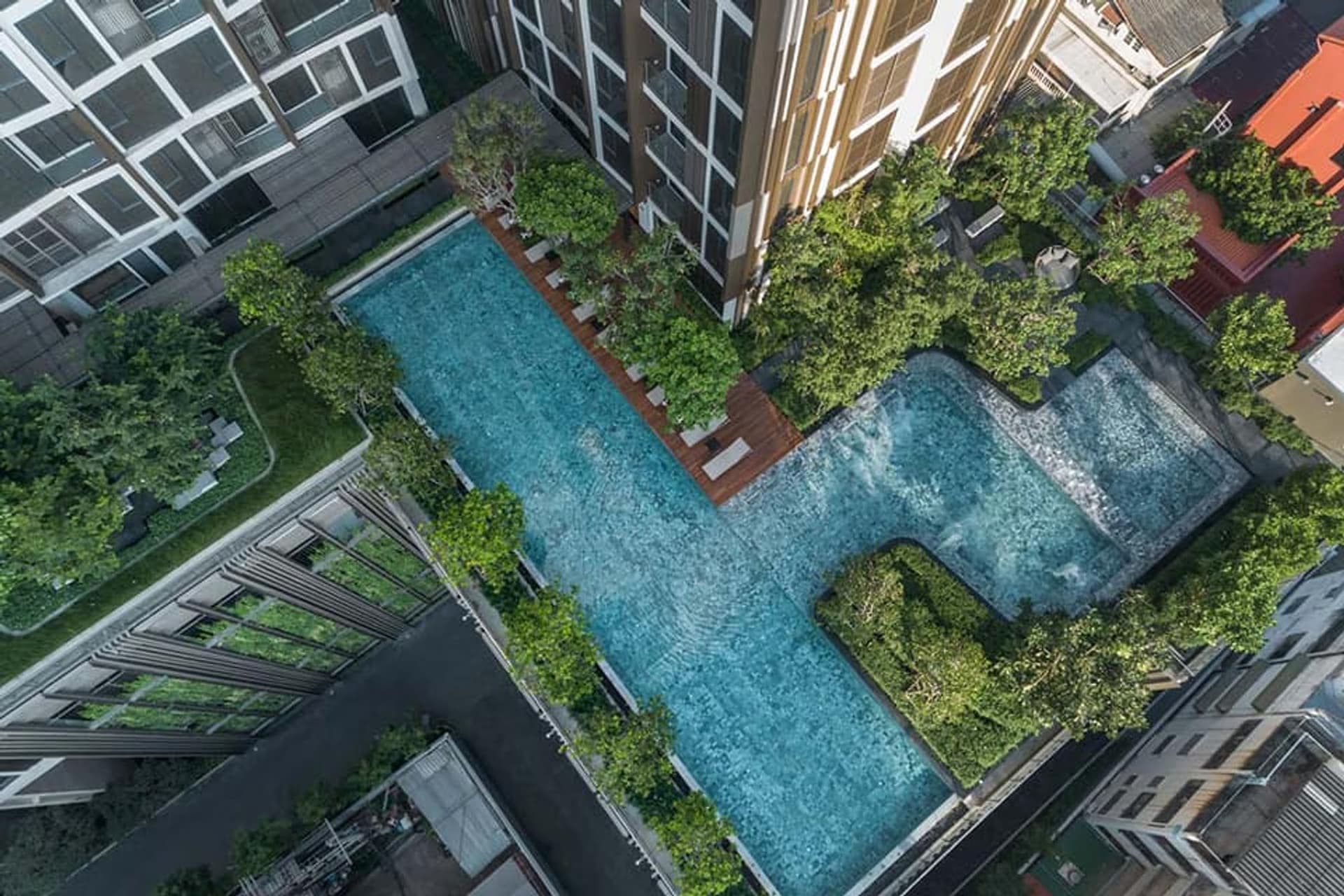 2 Bed Condo for Sale in Phaya Thai - Image 11