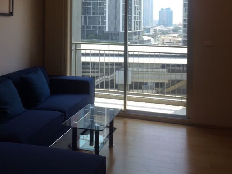1 Bed Condo for Rent in Khlong San