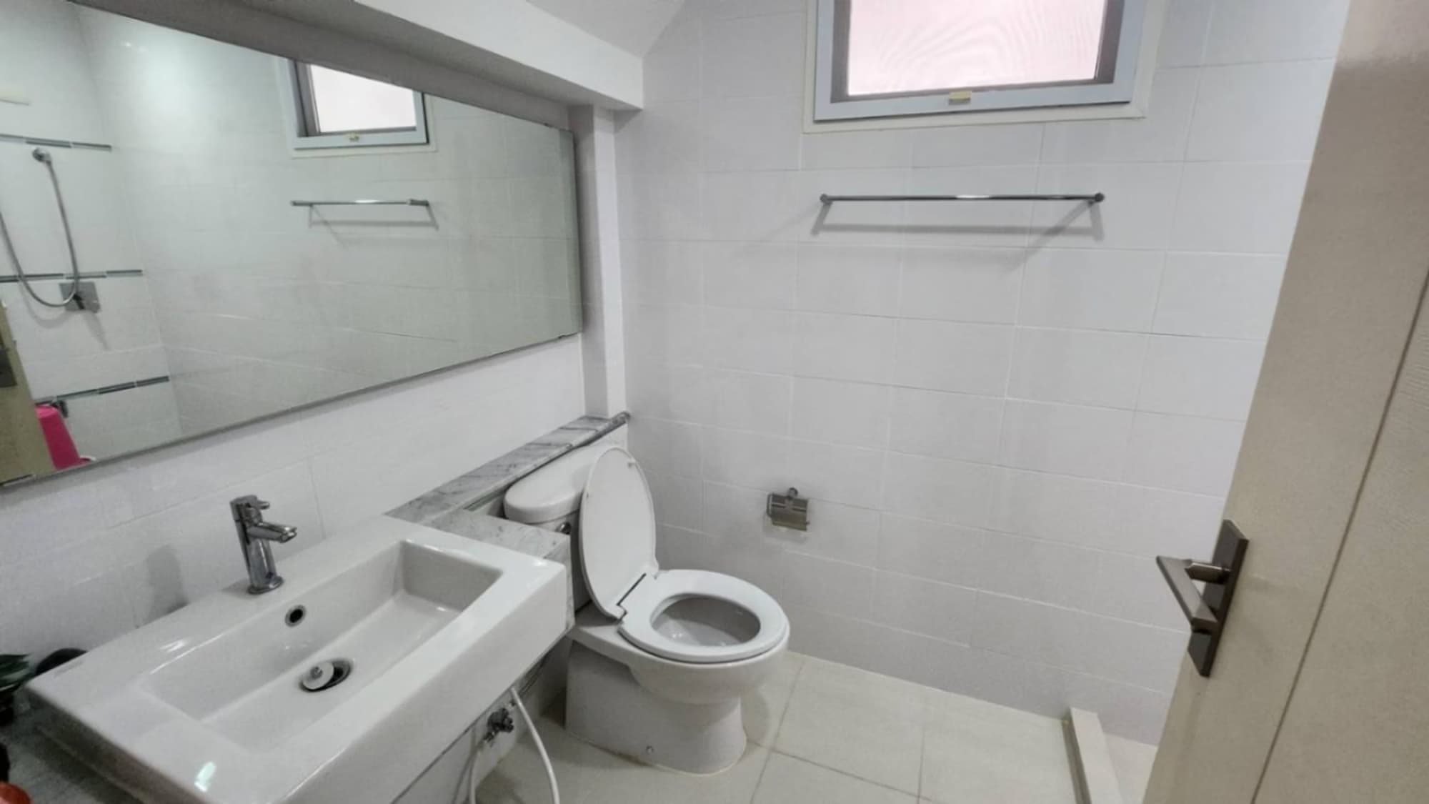 4 Bed House for Rent in Mueang Chiang Mai - Image 17