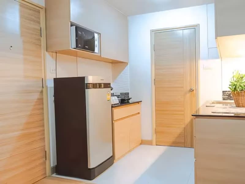 1 Bedroom Condo