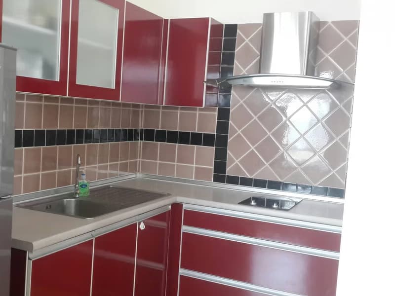 Code 552 Luxury Condo close to Mountain