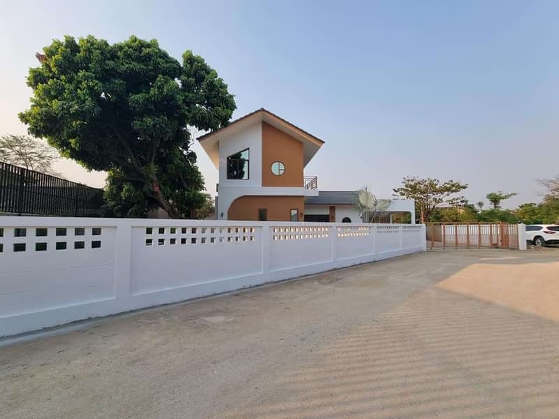 4 Bed House for Sale in San Sai District