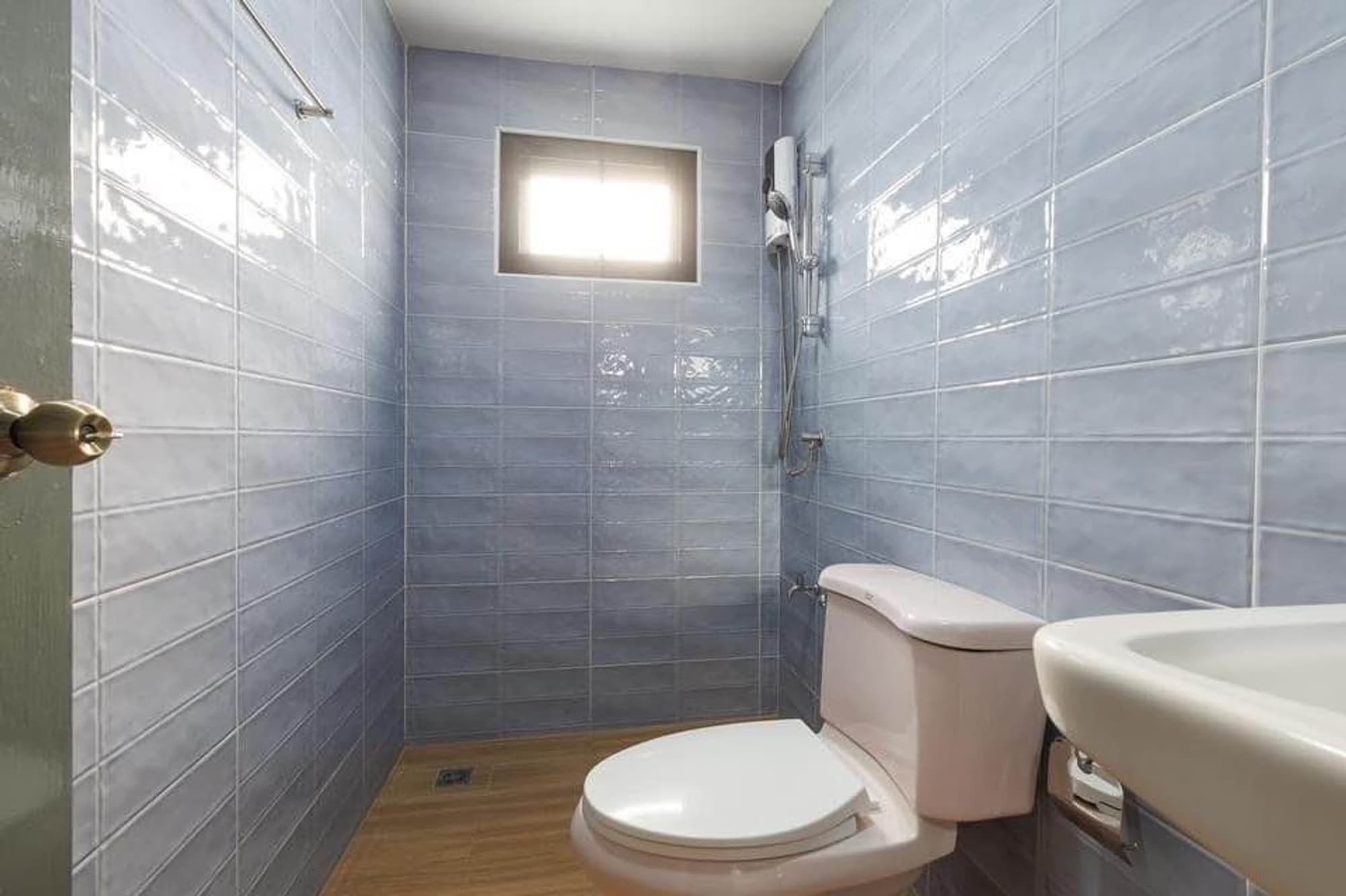 4 Bed House for Rent in Mueang Chiang Mai - Image 5
