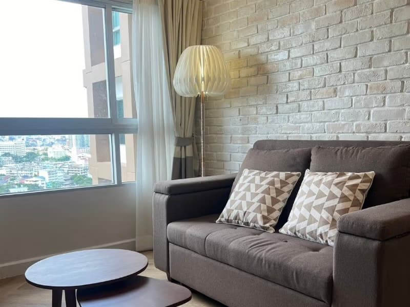 1 Bed Condo for Rent in Khlong San