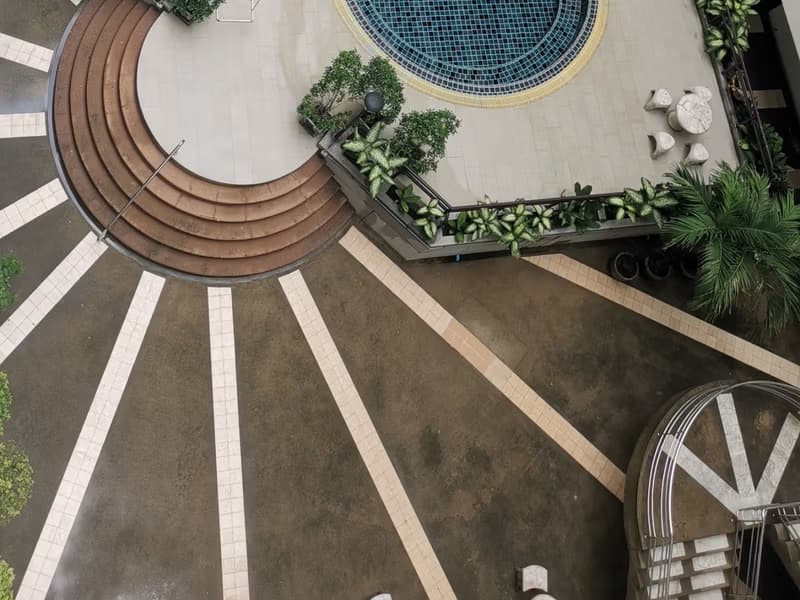 2 Bed Condo for Rent in Khlong Toei