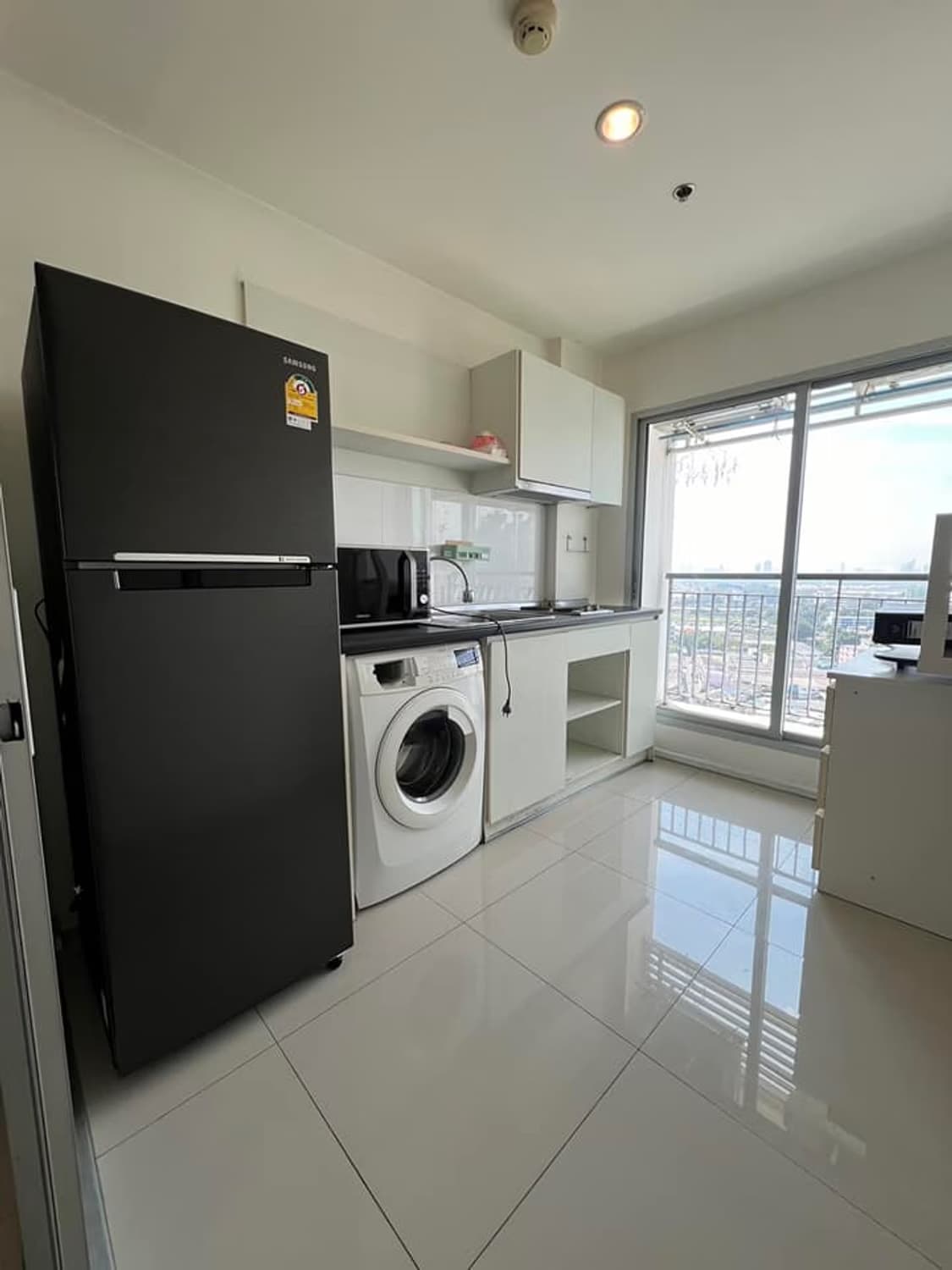 Condo for Rent at Aspire sukhumvit 48 - Image 5