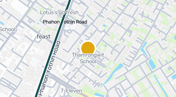Map showing Thamrongwit School