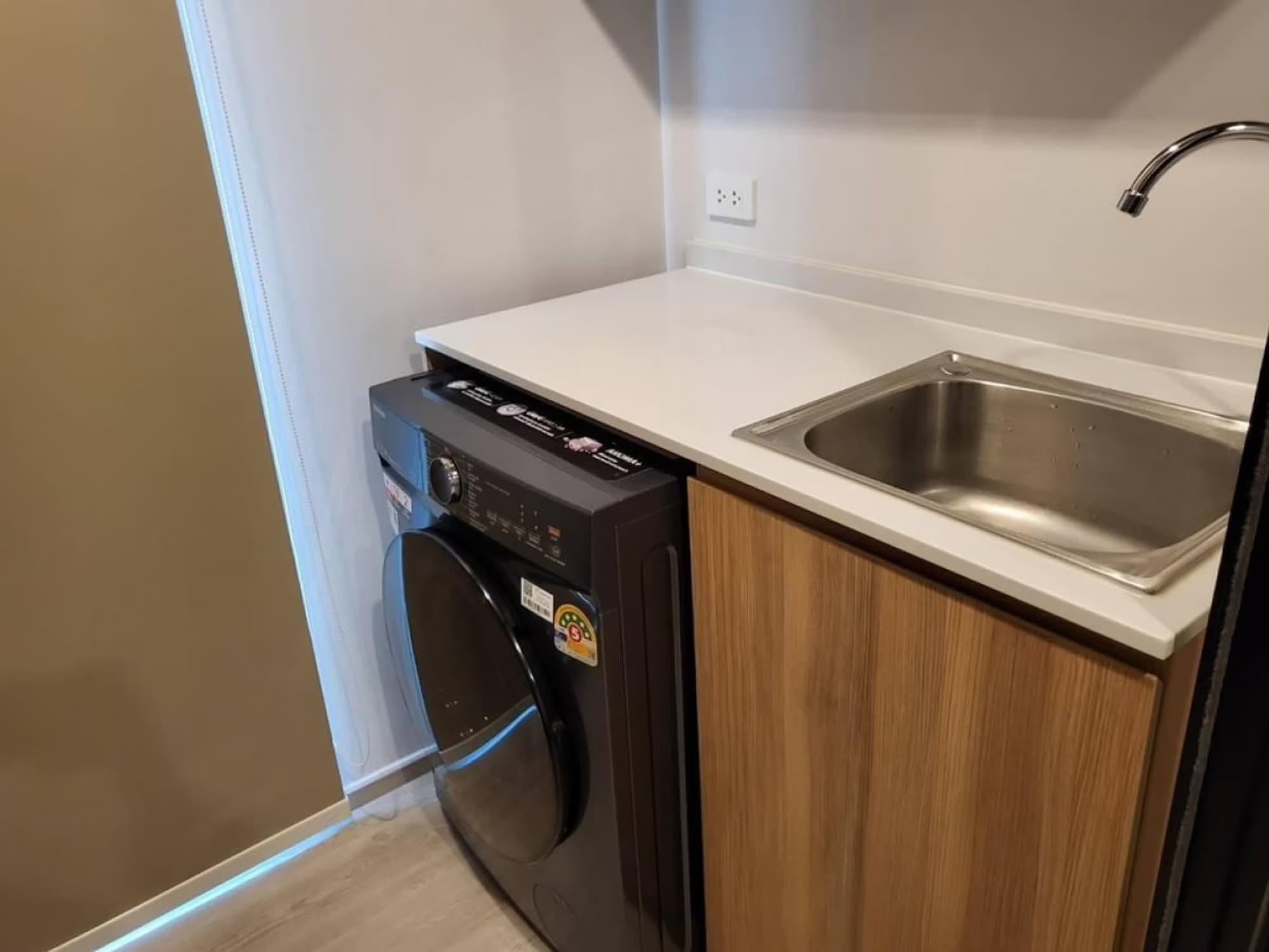 1 ห้องนอน คอนโด สำหรับ จำหน่าย ใน Bang Na - Image 4 1 ห้องนอน คอนโด สำหรับ จำหน่าย ใน Bang Na - Image 4