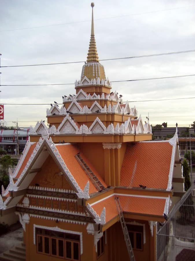 โรงเรียนพณิชยการและมัธยมศึกษานครปฐม